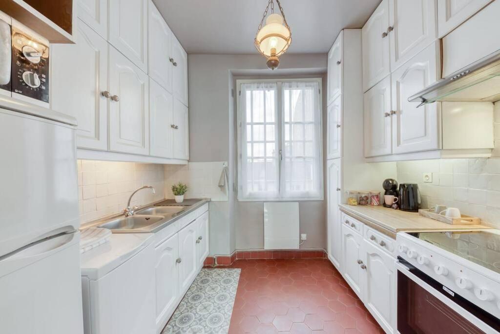 Le Lumineux 50 M² Gare/Chateau/Wifi/Netflix Версаль Экстерьер фото